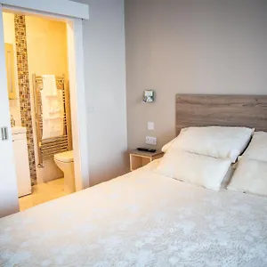 Hayes House Bed & Breakfast